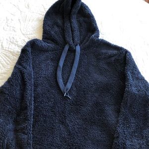 NWOT Dark blue pullover fluffy hoodie!!
